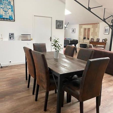 Loft Proche Centre Ville Hotes Habitant A L Etage Laval  Buitenkant foto