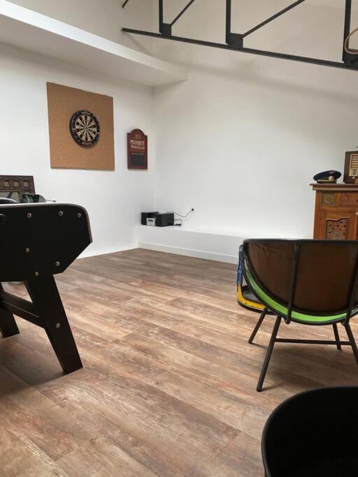 Loft Proche Centre Ville Hotes Habitant A L Etage Laval  Buitenkant foto