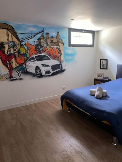 Loft Proche Centre Ville Hotes Habitant A L Etage Laval  Buitenkant foto